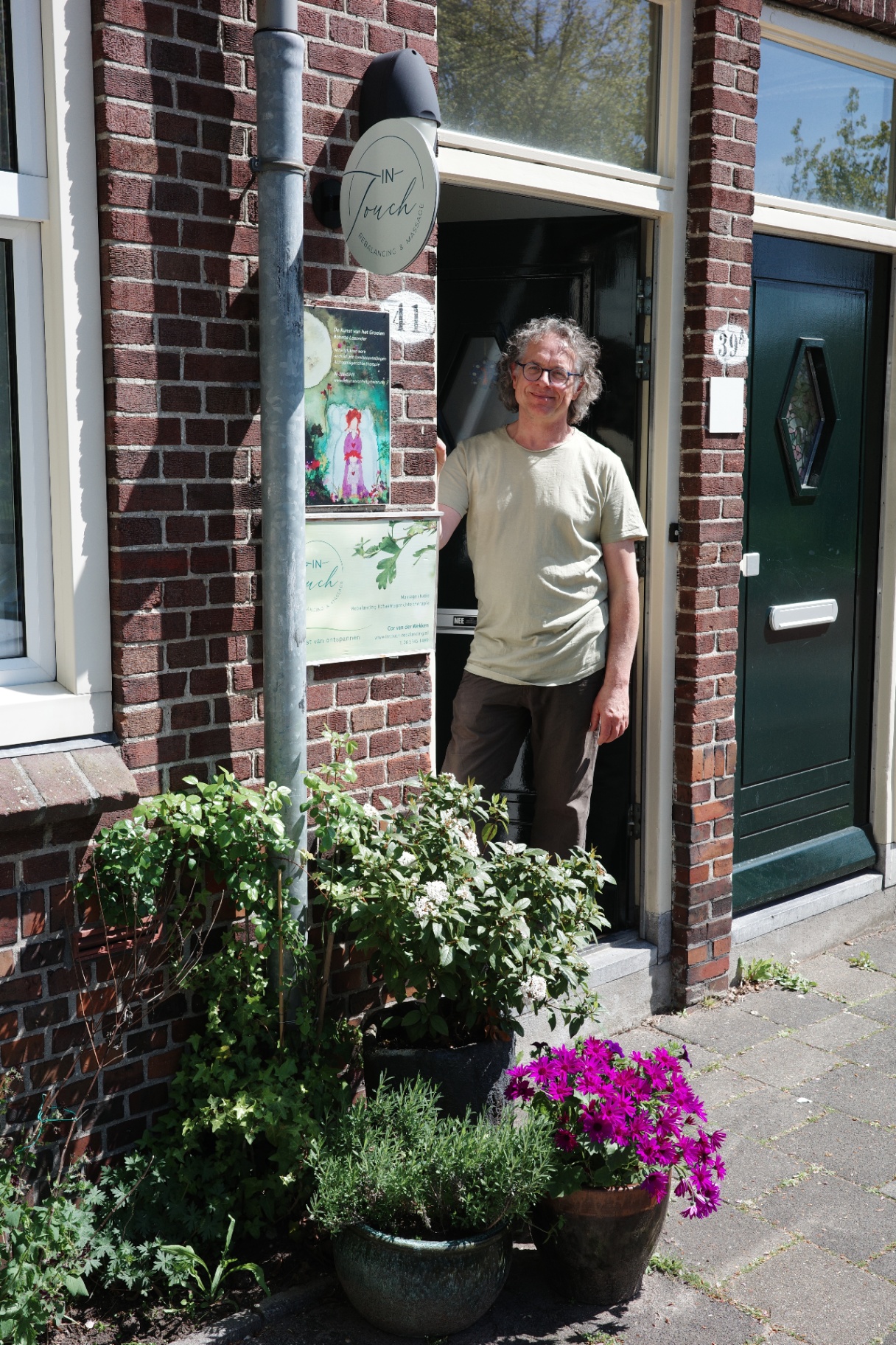 De ingang van de praktijk van InTouch Rebalancing in Groningen